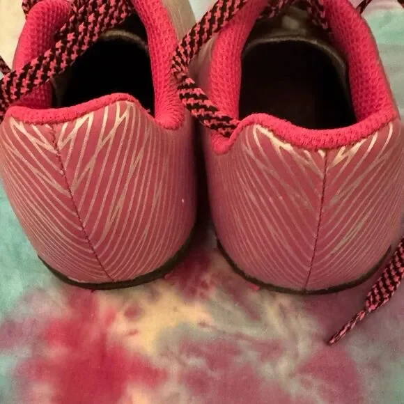 DSG girls Pink and Silver Soccer shoes, Cleats size 11k - Picture 3 of 12